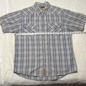 Ezekiel Mens casual snap button down, size LARGE. Excellent condition.